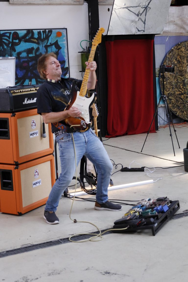 signal-2024-08-31-21-22-50-326-11